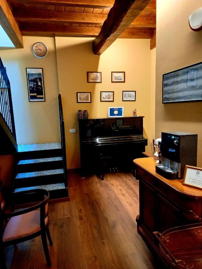 Carlito'S Trattoria Con Alloggio Vertemate Exterior photo